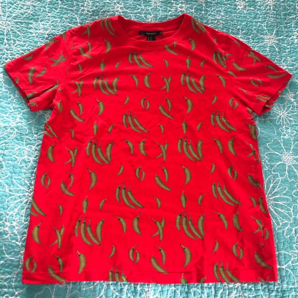 Forever 21 Red T-Shirt w/ Green Peppers (Womens M)